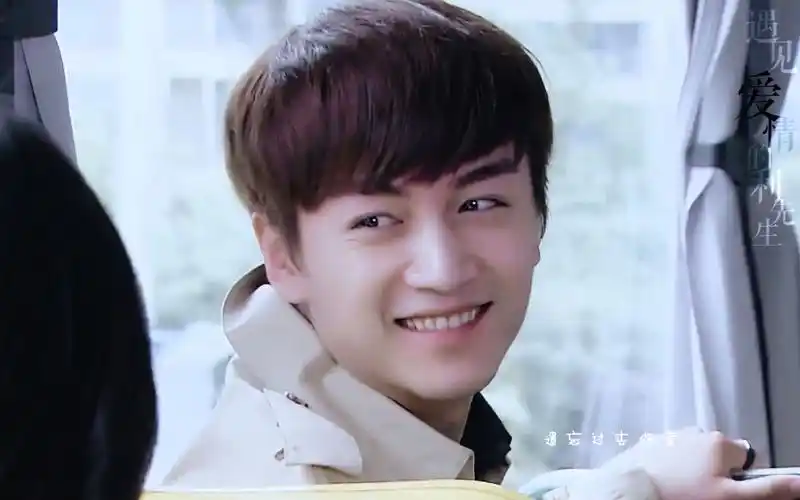 陈晓饭制安利第十七弹利耀南你的笑像春风滋养盆栽