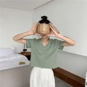 胳膊粗背厚上衣t恤女短款短袖适合胸大的女生衣服肩宽的女装显瘦
