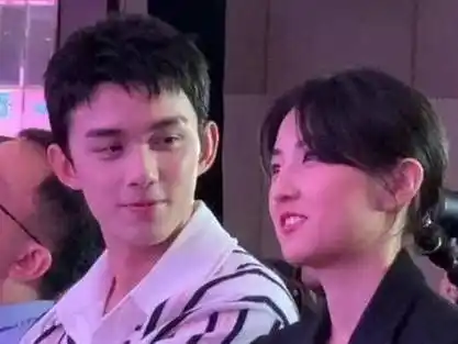 这或许就是全球最棒的友谊|吴磊|张子枫|金鸡百花电影节_新浪新闻