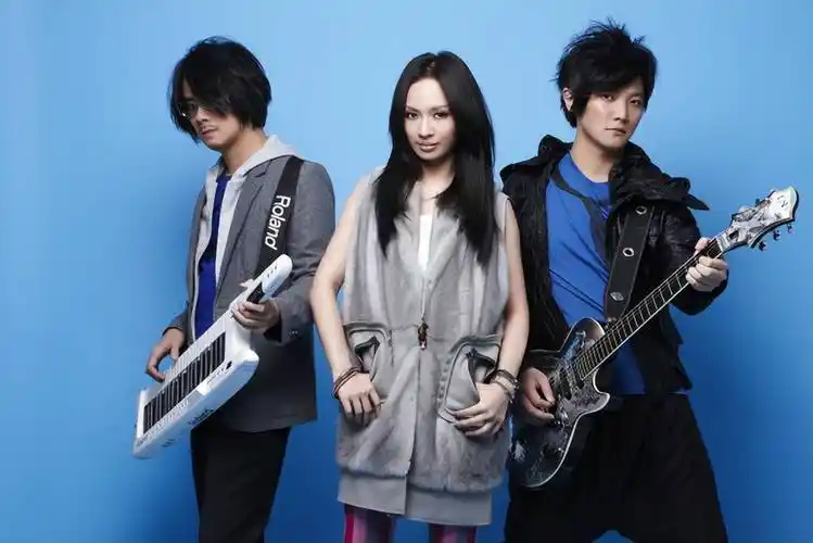 飞儿乐队吉他手阿沁结束与华研合作,回归独立音乐人_未来_乐迷_创作