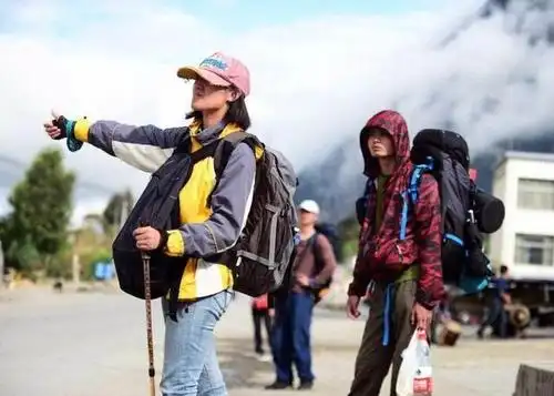 川藏线上的穷游女为什么越来越不受老司机待见