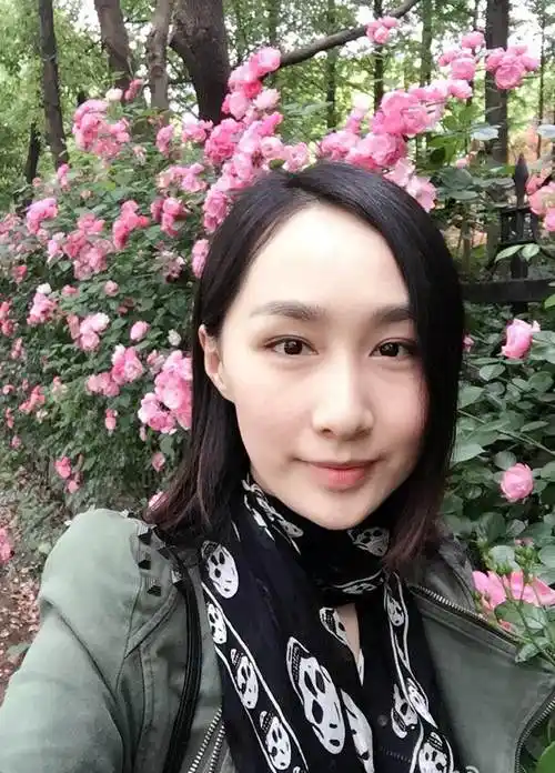 雷佳音佟亚丽出轨了吗来看看雷佳音妻子翟煦飞耐人寻味的回应