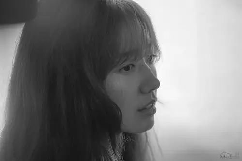 朴信惠最新写真拍摄花絮上线 百变多姿"侧颜杀"让人心动【组图】【11