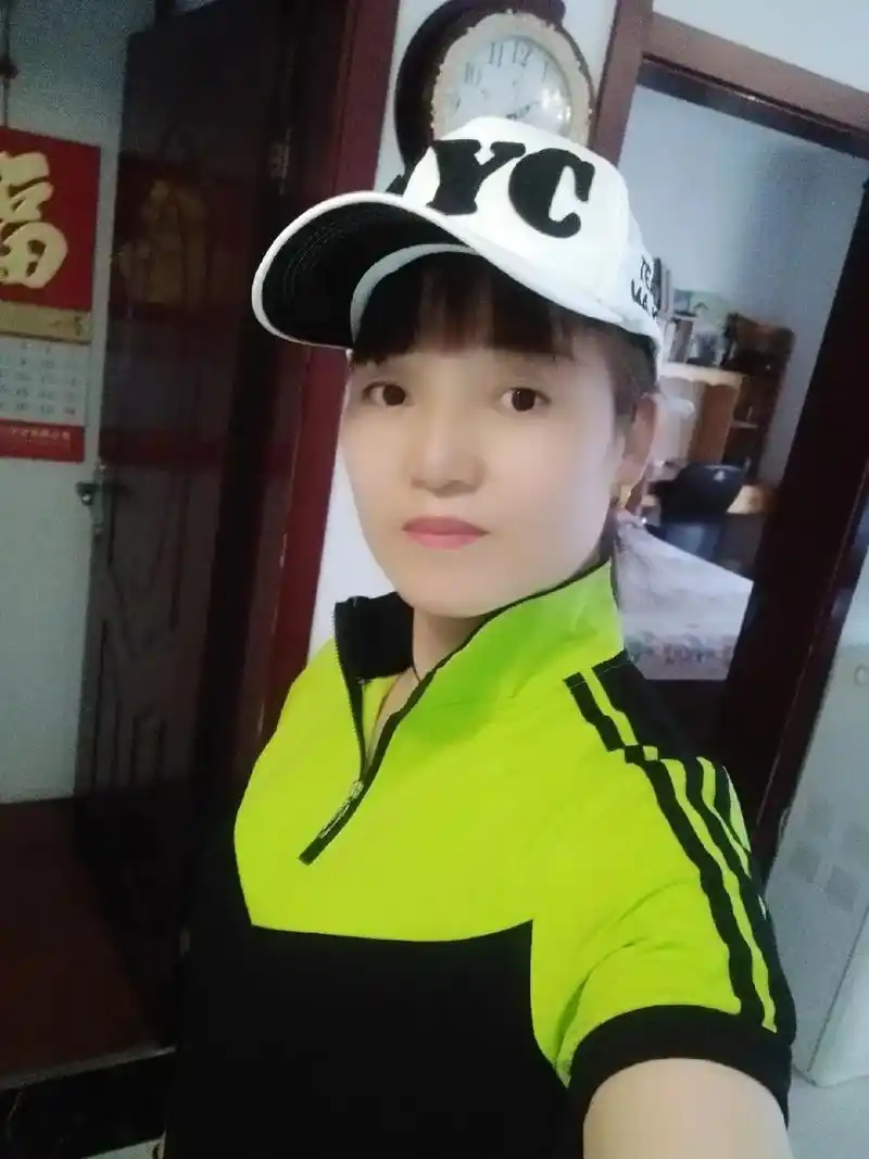 点击一键剪同款换上自己照片即可 #我的解压方式就是拍抖音  - 抖音