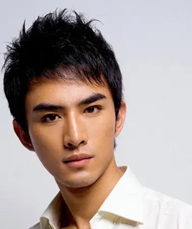 男式平碎发型图片 男生碎平头发型图片