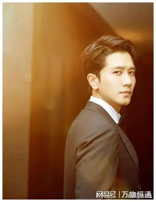 4集吻了27次刘亦菲,彭冠英成网友公敌,回看这哥的女主运绝了