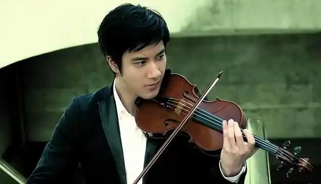 王力宏与宗庆后跨时代的点赞十二年后再回首