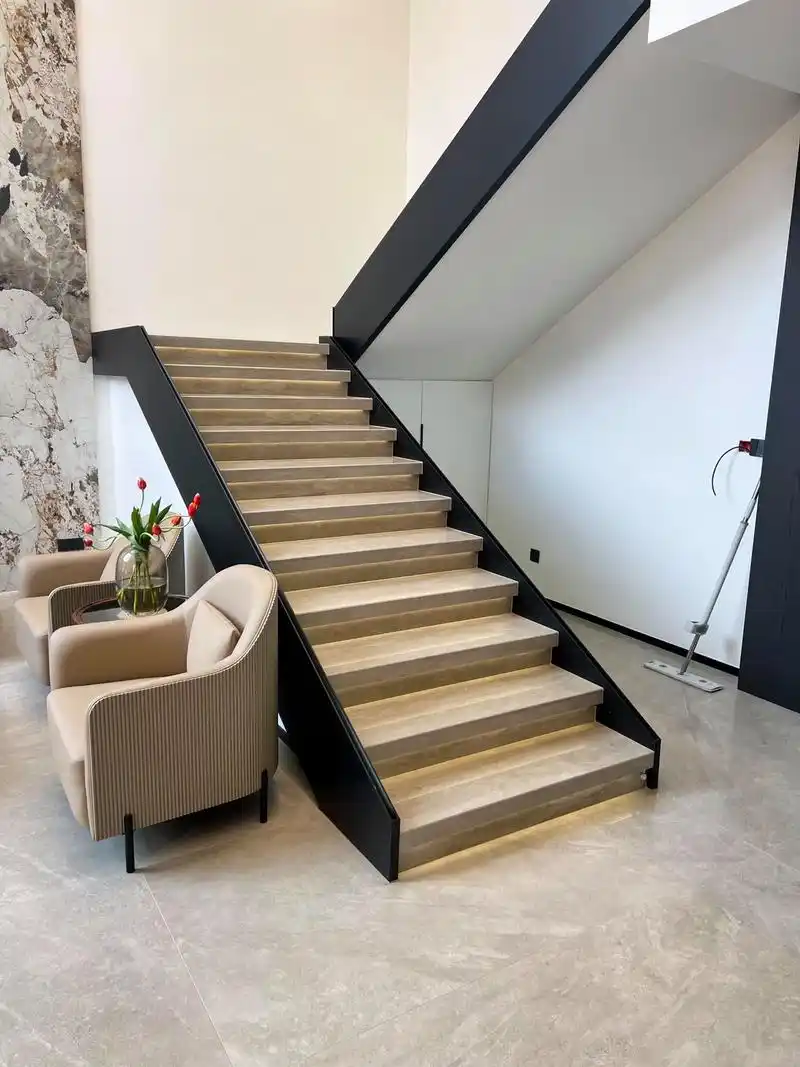 大理石楼梯厂家直销.