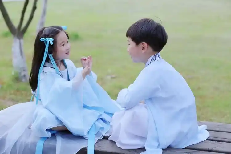 两小无猜,青梅竹马