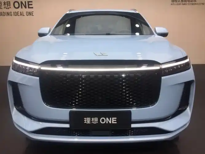 车和家首款车型理想one上市,补贴后售价为32.8万,第四季度开始交付.