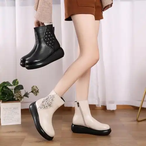 女式靴子真皮中筒春秋百搭短靴厚底冬季加绒棉靴软牛皮女靴马丁靴