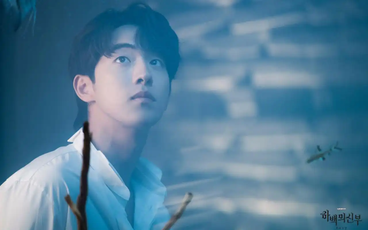 河伯的新娘南柱赫白衬衫桌面壁纸