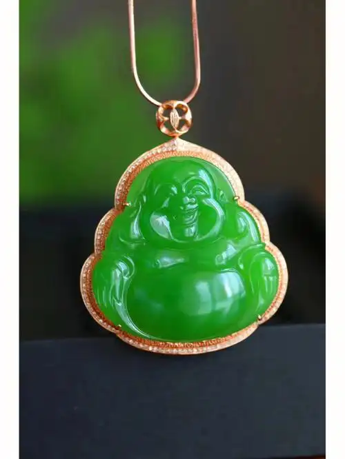 收藏款和田玉金镶玉碧玉佛吊坠,极品苹果绿细料,18k金精工镶嵌,配南非