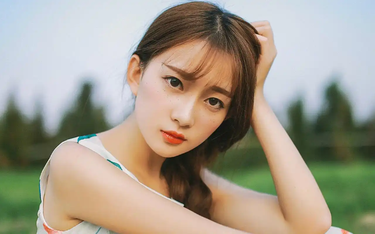 清纯美女唯美写真电脑宽屏壁纸下载