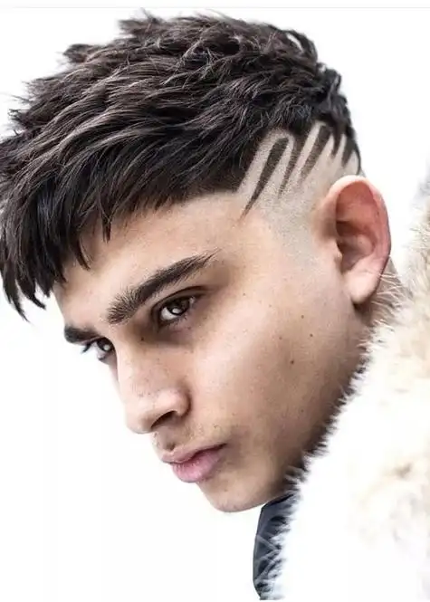 帅到冲天的男生短头发造型,要是对侧面雕刻图案发型有兴趣的你,不妨拿
