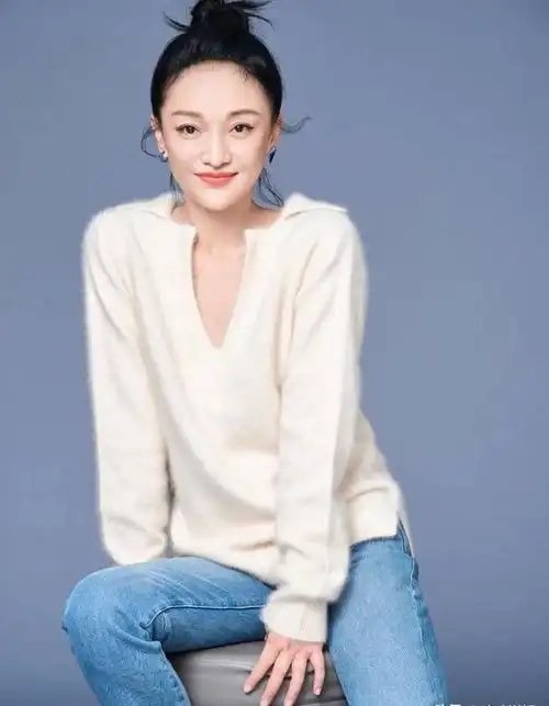 万万没想到,50岁"丁克"了一辈子的周迅,如今成人生赢家