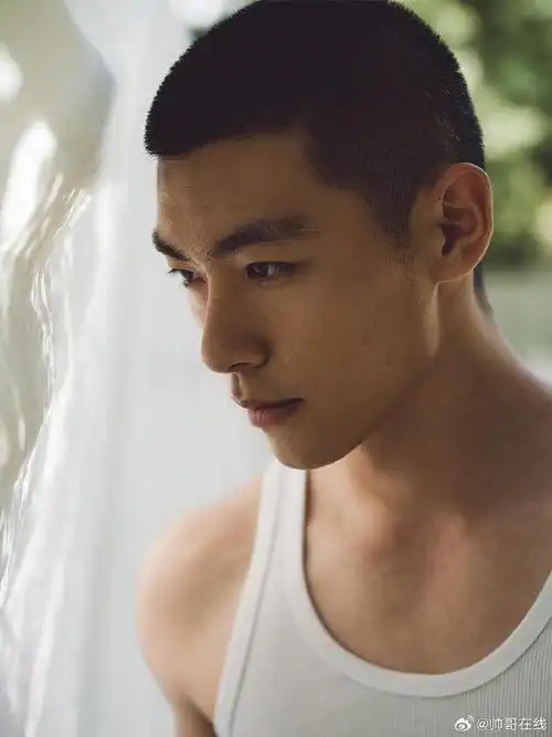 寸头帅哥##寸头