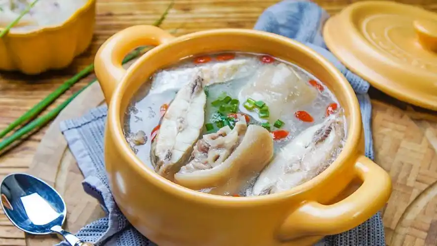 小羽私厨之耗儿鱼猪脚汤