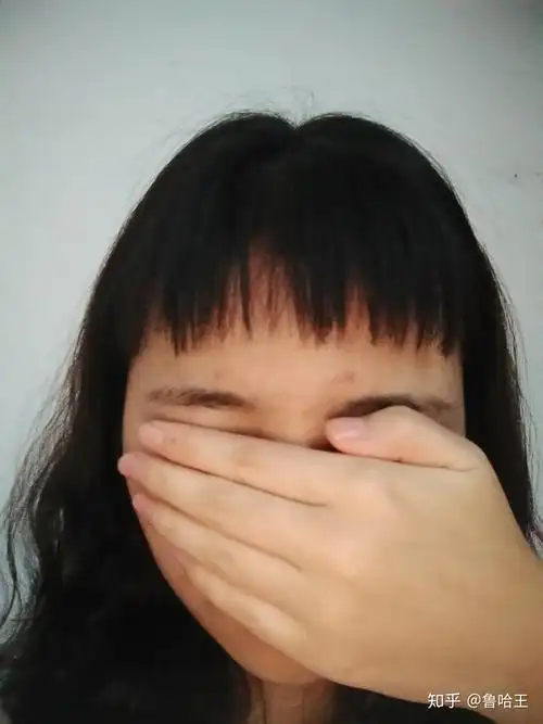 刘海剪太短了超级丑.呜啊谁来救救我?