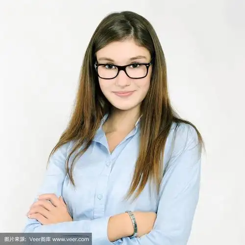 戴眼镜的漂亮女孩