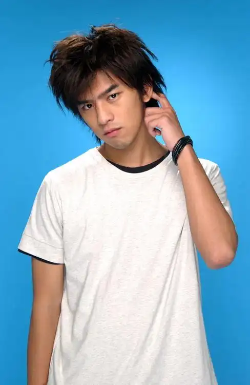 陈柏霖写真照片 第19张图片