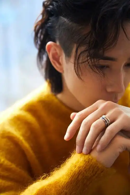 李承铉晒夕阳写真live