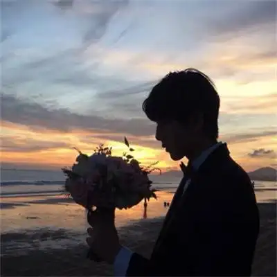 很有氛围感的港风温暖男生头像