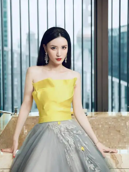 67张萌个人资料写真作品