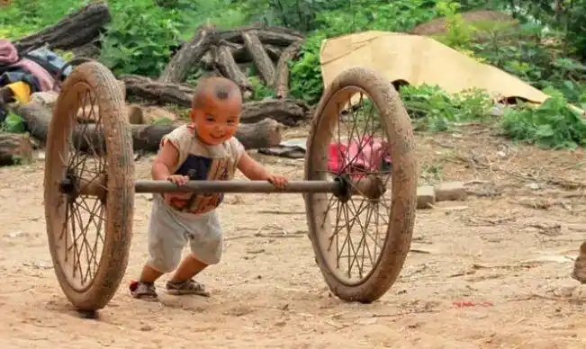 农村故事|70,80后小时候玩的玩具 你玩过几个?