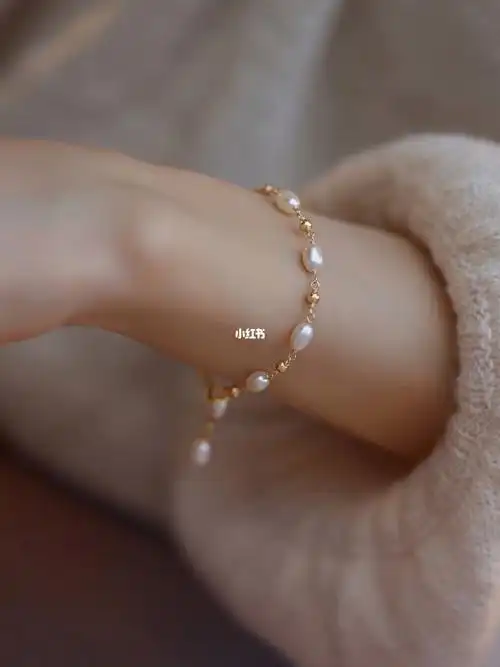 她也太好看了吧小仙女气质淡水珍珠手链