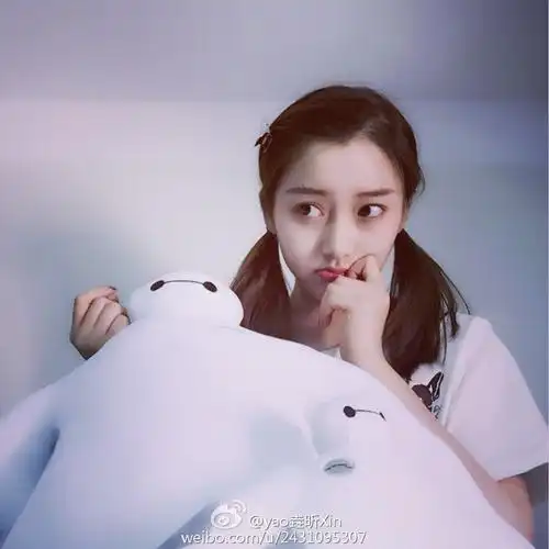 18岁中戏校花 民间女神刘垚昕海量写真