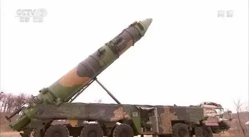 我军新导弹速度达10倍音速 可封锁一二岛链打美航母|导弹|东风21|美军