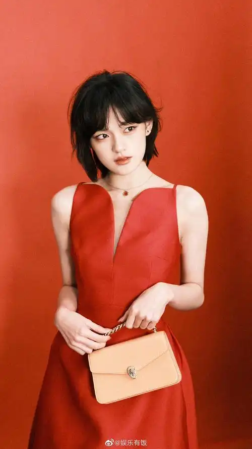 点击接收@演员文淇 的新年祝福:发财……__财经头条