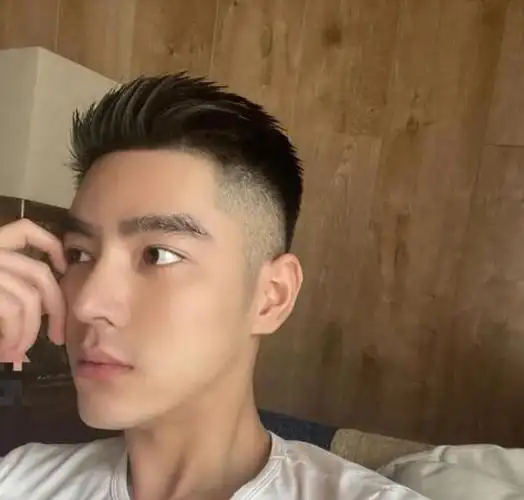 2021夏季男士发型流行趋势清爽有型撩妹神器