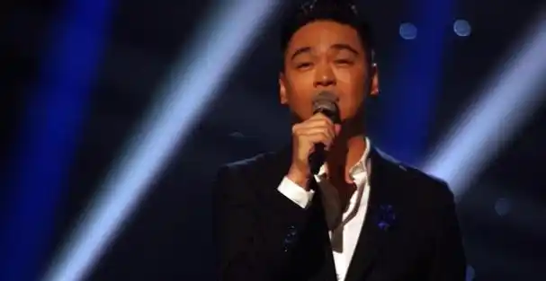 30年前唱红我想去桂林过气歌手韩晓如今儿子7岁生活奢侈