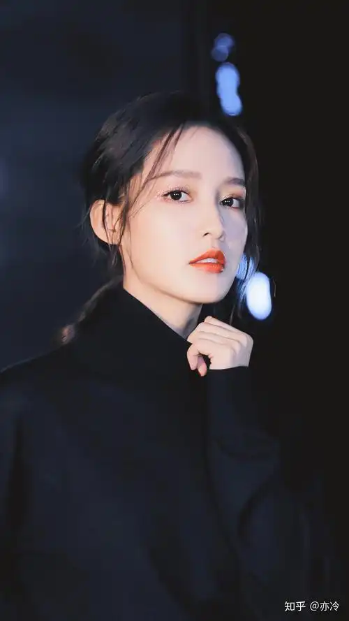 有没有李沁的高清手机壁纸呀