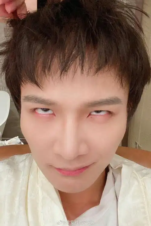 周深岁岁青莲主题曲似夏