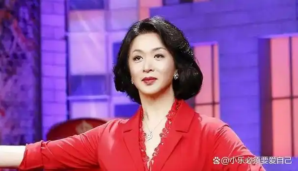 金星第一任妻子长相貌美如花,离婚时还怀着孕,如今过得怎样了?