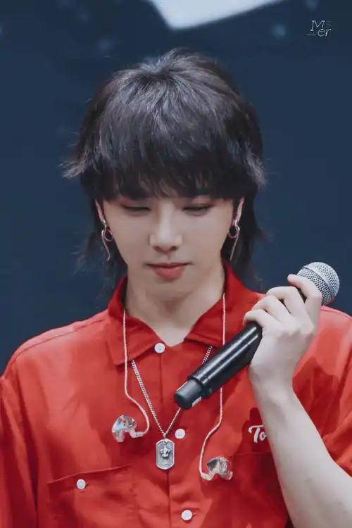 华晨宇一人把演员导演后期的活都干了##一天一卷