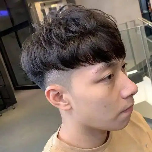 潮男必备的流行发型,想帅点就这么剪准没错