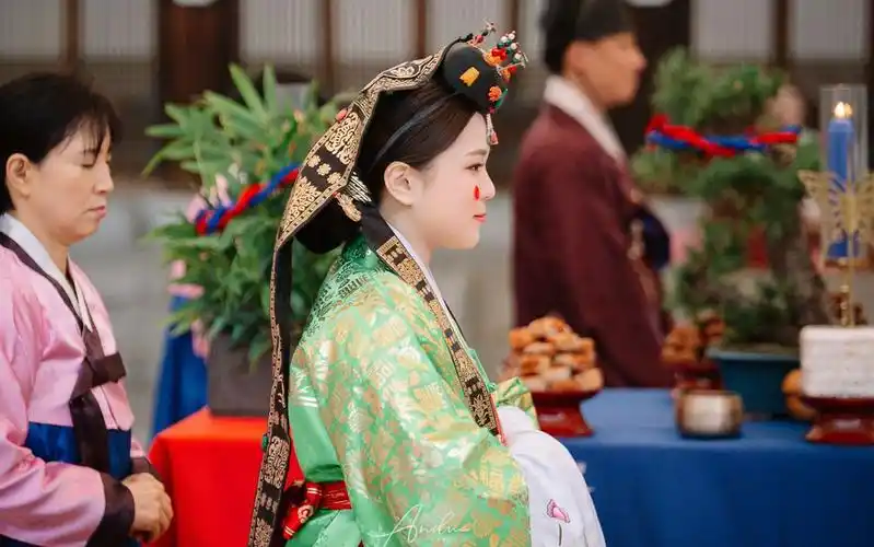 韩国传统发型教程之簇头里