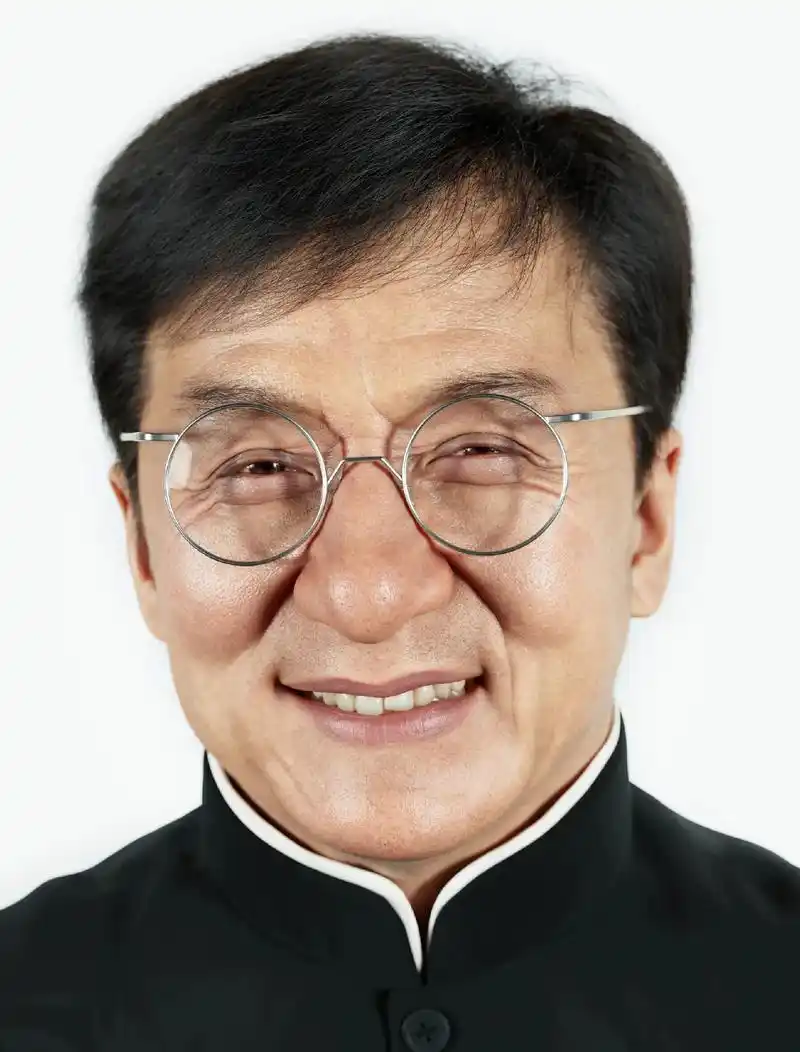 sefki_i的超写实作品.成龙大哥的这个形象那真的是还原惟 - 抖音