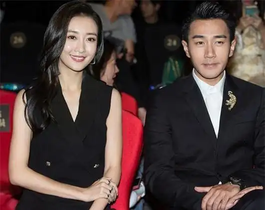 张戈的另一半可真不是等闲之辈,网络热议瞬间揭示出丰富的背景故事.