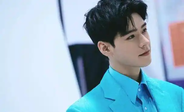 1娱瓜:钟汉良热巴龚俊成毅王一博唐嫣张若昀金晨毛晓彤丁禹兮_行程表