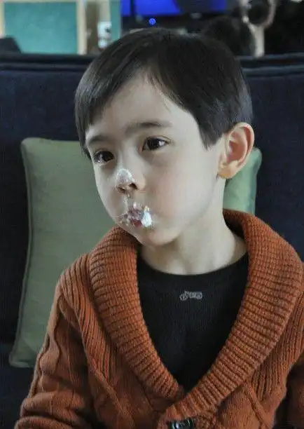 中美混血alex走红 人称林志颖和尼坤合体_快乐宝贝_亲亲宝贝网