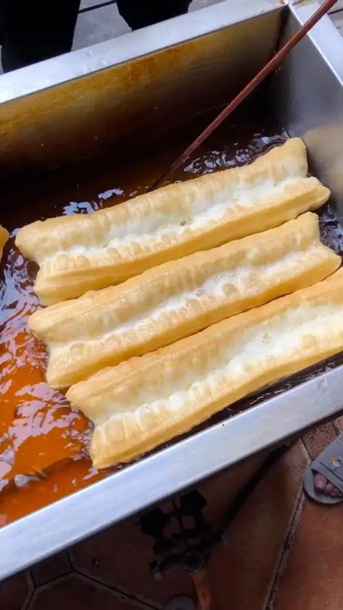 脆皮油条做这么漂亮,全网能有几人?