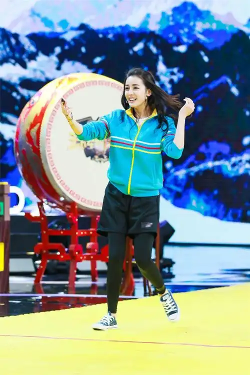 迪丽热巴参加综艺