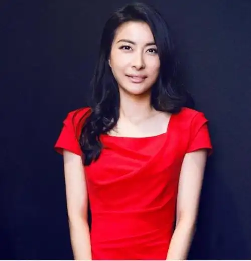 郭晶晶4个身份被曝光,霍启刚承认高攀,难怪霍家非郭晶晶不可