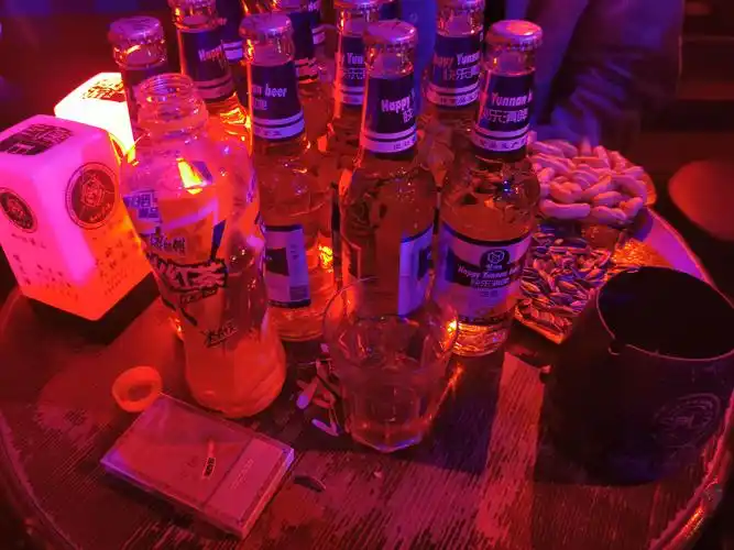 一下风水堂:昨天晚上喝醉了,被一个男的给非礼了