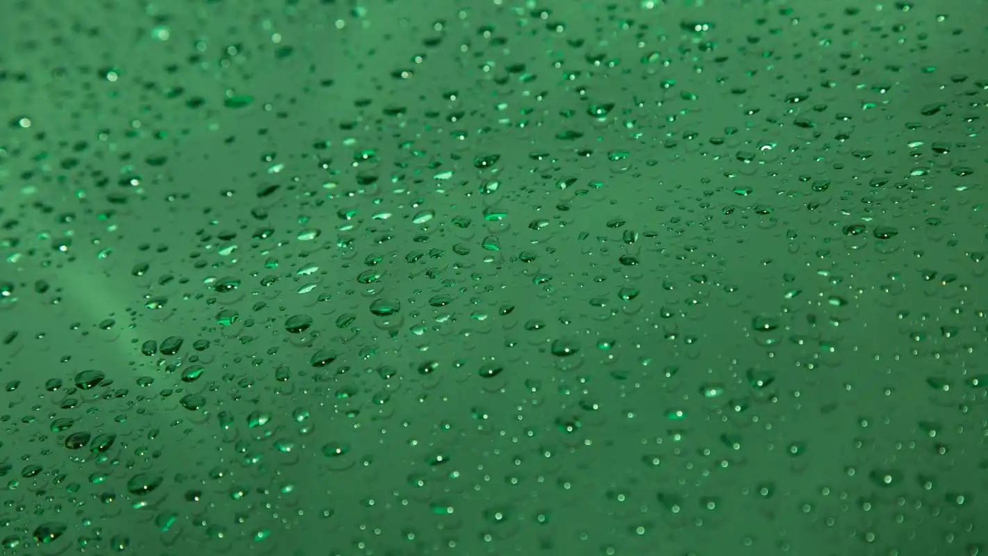 夏日清凉主题水滴图片电脑壁纸